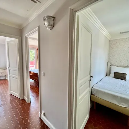 Les Restanques Maison 9 Pins 3 Chambres Holiday home *