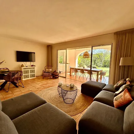 Les Restanques Maison 9 Pins 3 Chambres Holiday home Grimaud