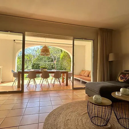 Prázdninový dům Les Restanques Maison 9 Pins 3 Chambres